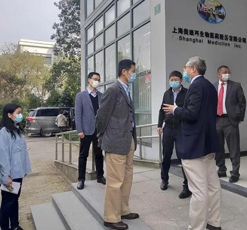 上海市委常委、副市长吴清一行调研上海人生就是博生物医药股份有限公司张江园区